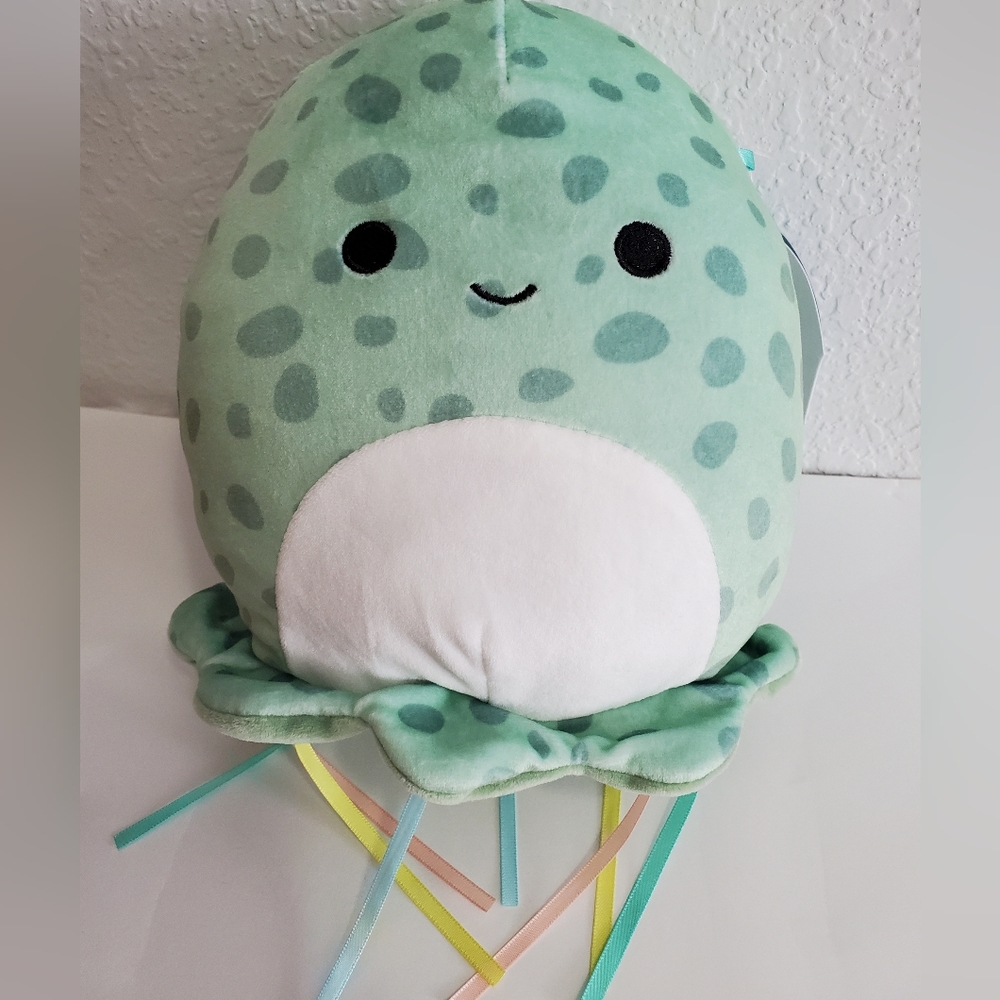 NWT 7" Forina, The Jellyfish Squishmallows